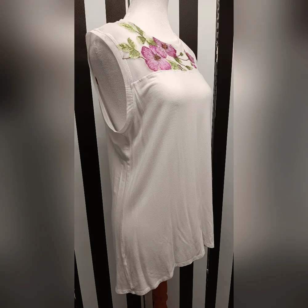 Pebble and stone tank top - Picture 8 of 13